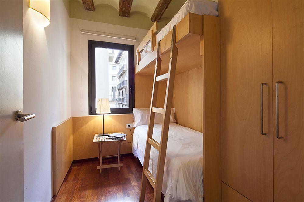 Inside Esparteria Barcelone